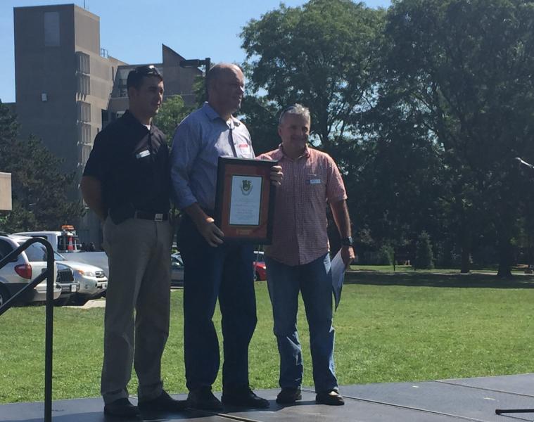 Dave Hooker recieving his award