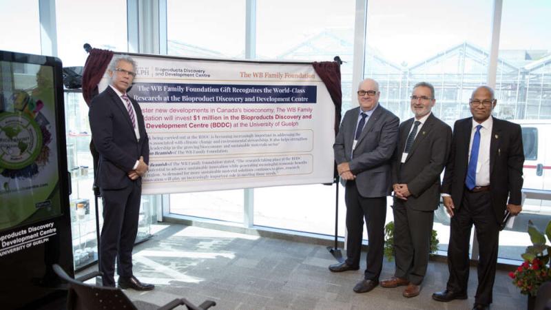 Representatives from The WB Family Foundation, Dr. Mike Irwin and Brian Beamish, announce a $1-million investment<br />
alongside U of G President Dr. Rene van Acker and BDDC Director Dr. Amar Mohanty.